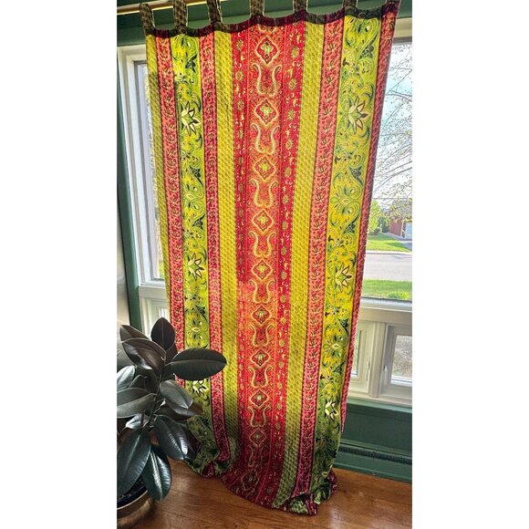 Vintage 90s curtain, pink, green, fuchsia, bold pattern, crushed velvet panel - Picture 2 of 10
